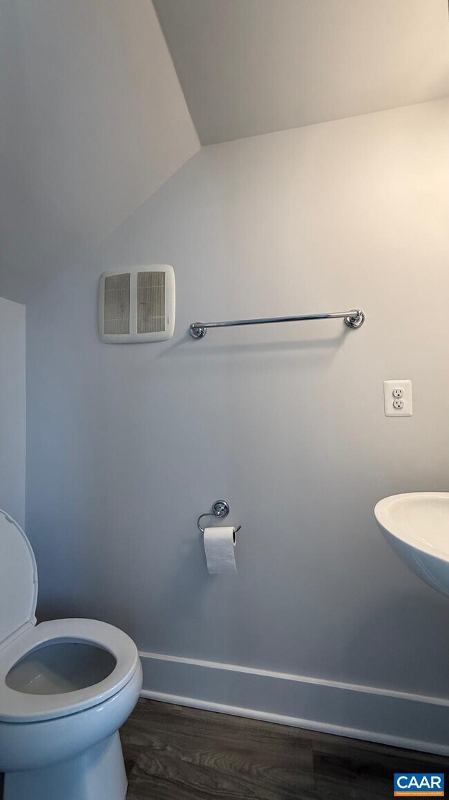 Building Photo - 608 Noush Ct