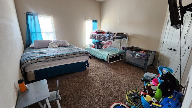 Building Photo - 5880 Alpha Cir
