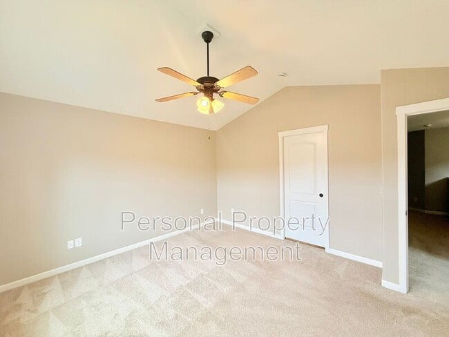 Building Photo - 13016 NE 28th Way