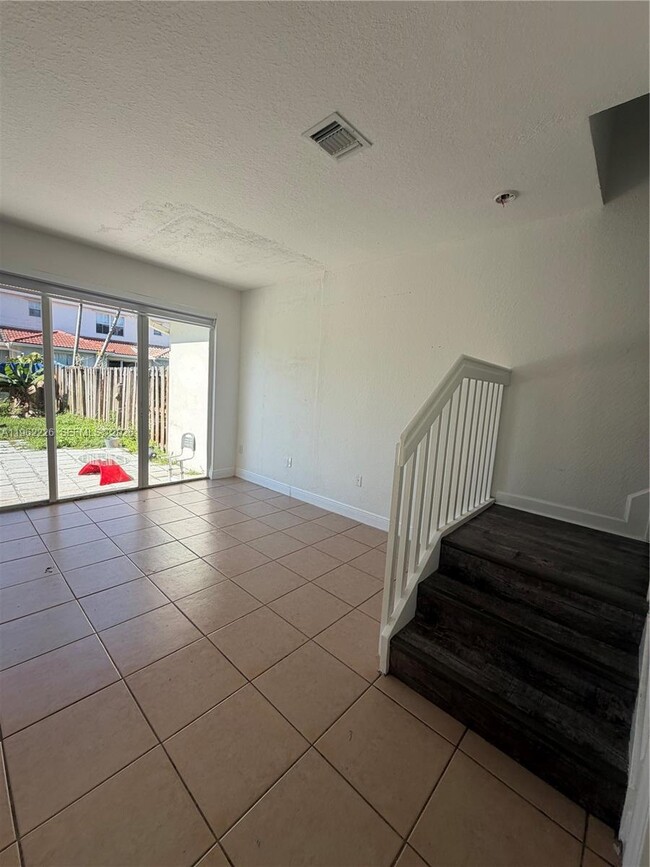 Building Photo - 24532 SW 110th Ave