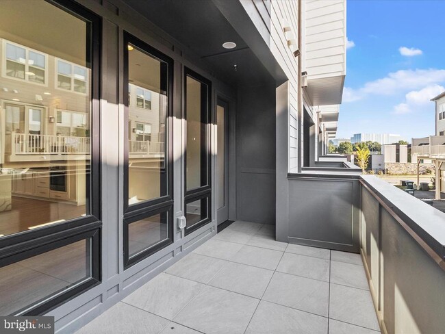 Building Photo - 14920 Dispatch St