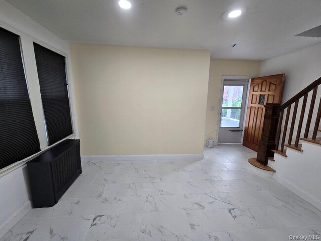 Building Photo - 3175 Layton Ave