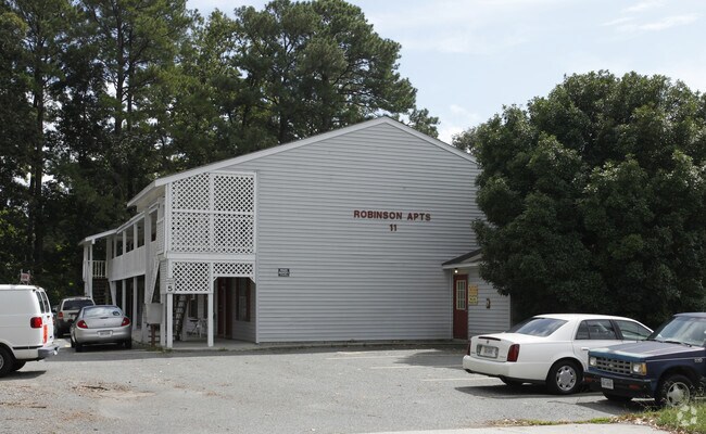 Building Photo - Robinson Apartments