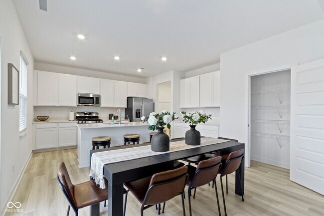 Building Photo - 19441 Beruna Way