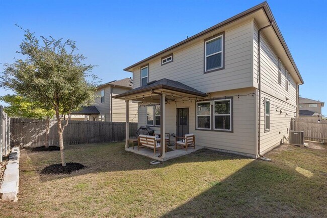 Building Photo - 3201 E College Park Dr