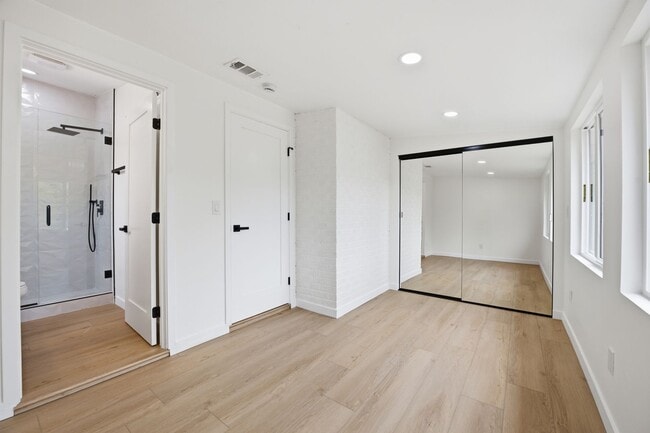 Building Photo - Brand new remodel!