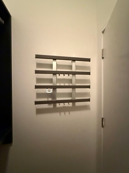 Building Photo - 333 Nelson St SW