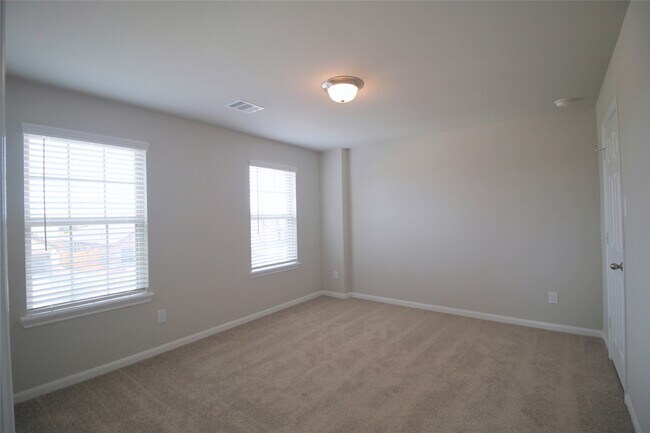Building Photo - 26018 Windy Prairie Ct
