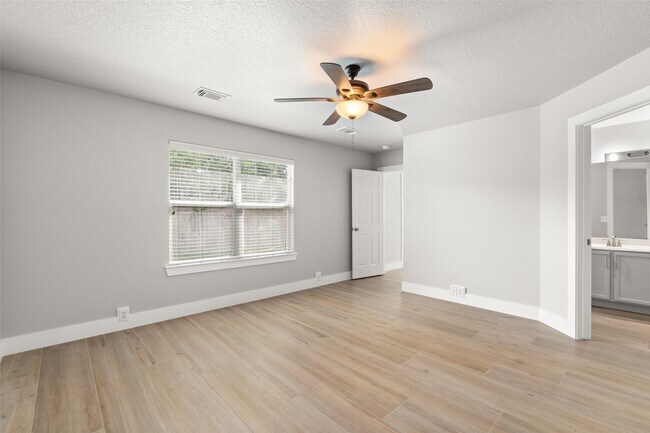 Building Photo - 7310 Wisteria Chase Pl