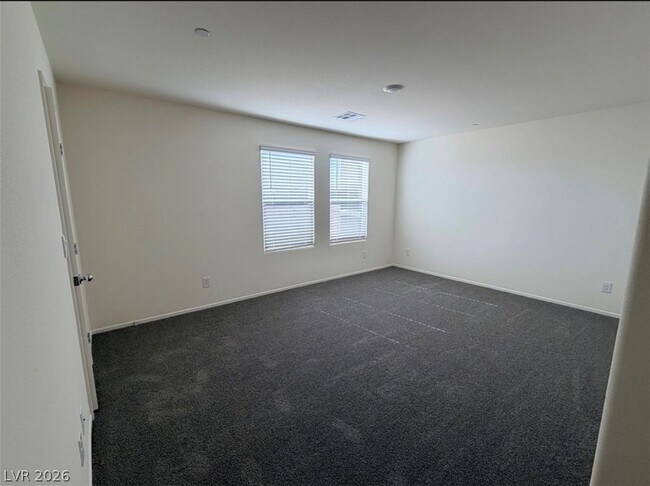 Building Photo - 4980 Apple Mesa Ave