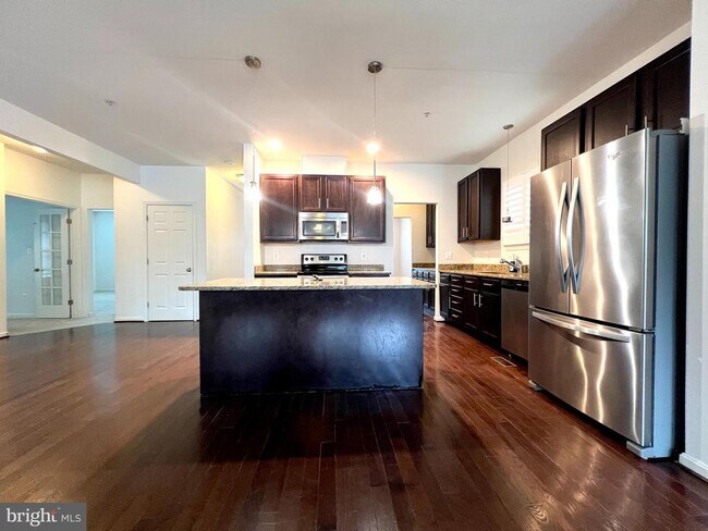 Building Photo - 312 Breeding Blvd