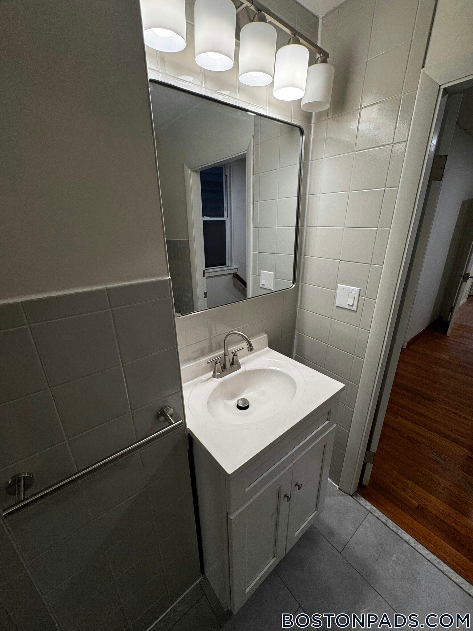 Building Photo - 656 Dorchester Ave