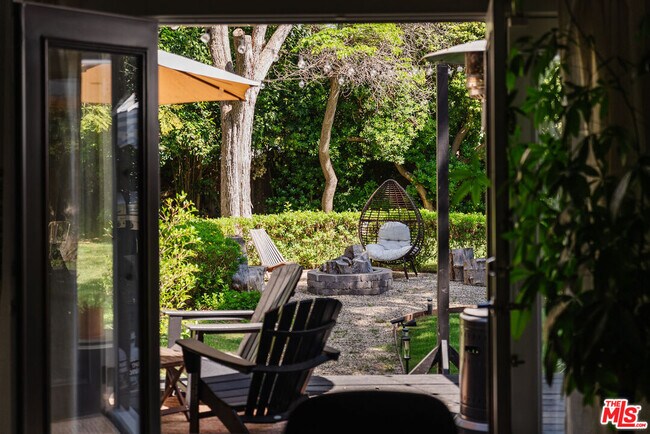 Building Photo - 5940 Matilija Ave