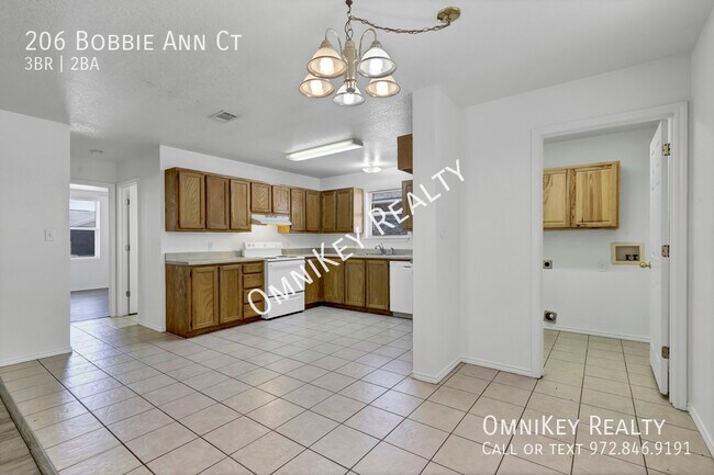 Building Photo - 206 Bobbie Ann Ct