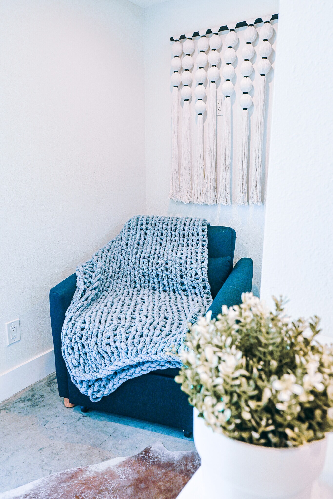 Building Photo - 6007 N Orange Blossom Ave