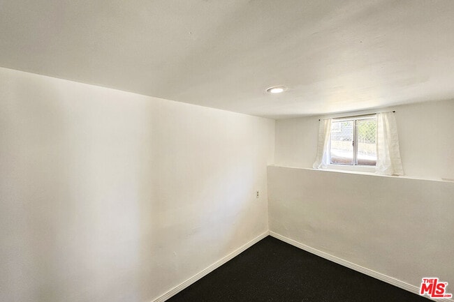 Building Photo - 1718 Grafton St