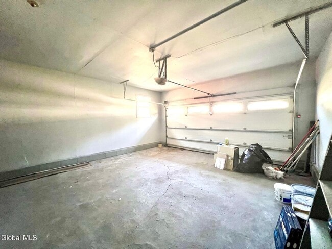 Building Photo - 19 Mordella Rd