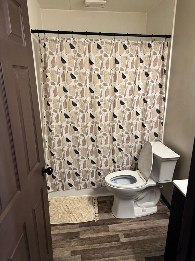 Building Photo - Newly remodeled 2 bedroom home