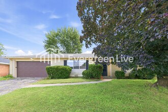 Building Photo - 612 Ellsworth Dr