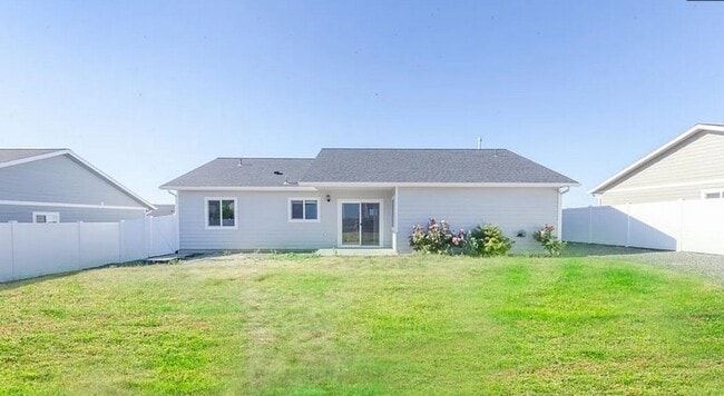 Building Photo - Beautiful One-Level House in New Neighborhood