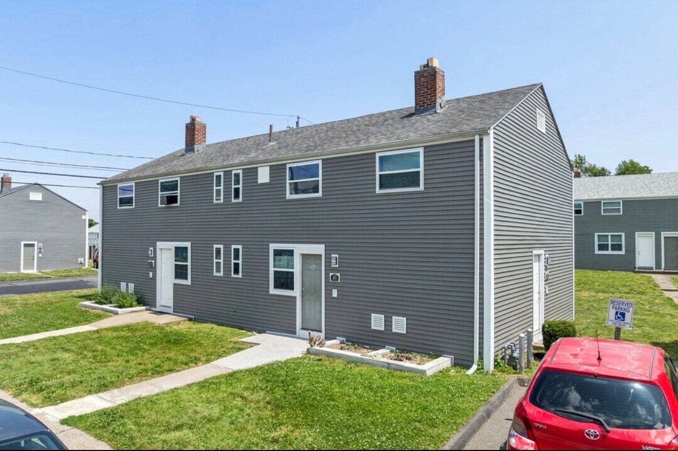 Building Photo - 105 Ledgecrest Ave