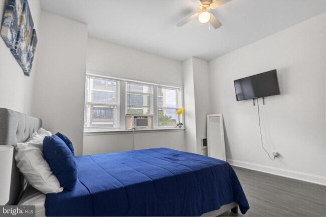 Building Photo - 3138 W Allegheny Ave
