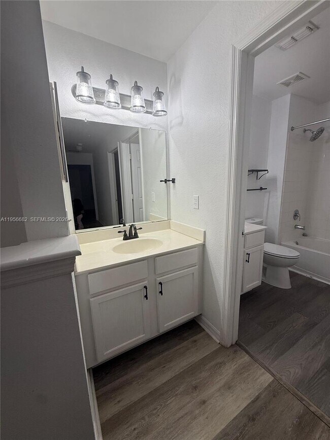 Building Photo - 4003 Santa Maria Dr