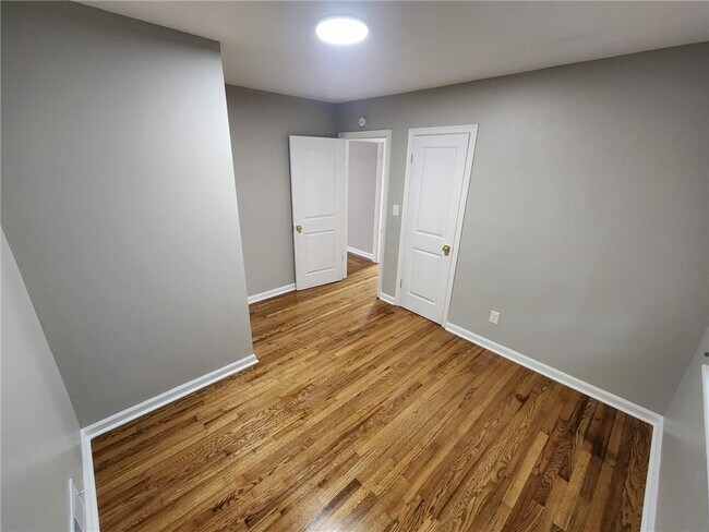 Building Photo - 1195 Starline Dr