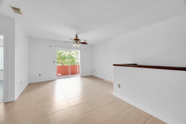 Building Photo - 106 SW Peacock Blvd