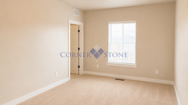 Building Photo - Amazing Home Meridian Home with Community Pool!