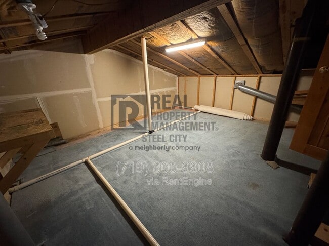 Building Photo - 117 Fairway Vlg