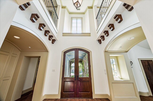 Building Photo - 4800 Palm St