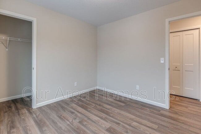 Building Photo - 6773 Gingham Ct