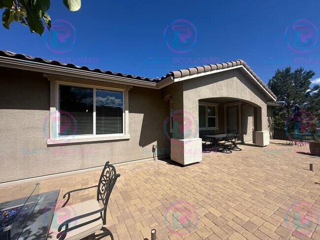 Building Photo - 1767 Fairway Hills Trail