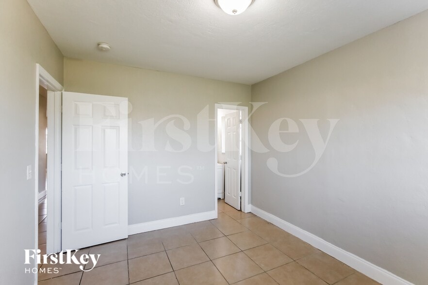 Building Photo - 20111 NW 12th Ave