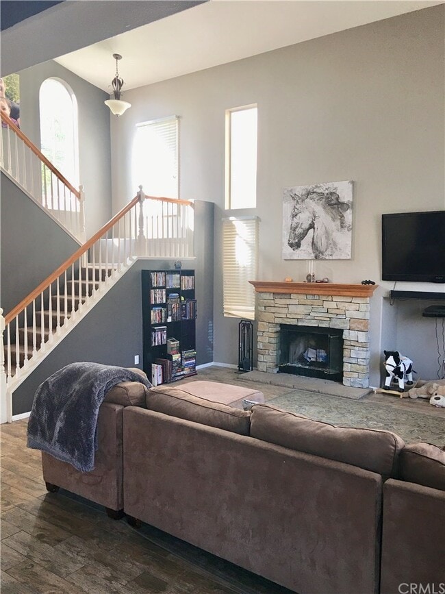 Building Photo - 5998 Milana Dr