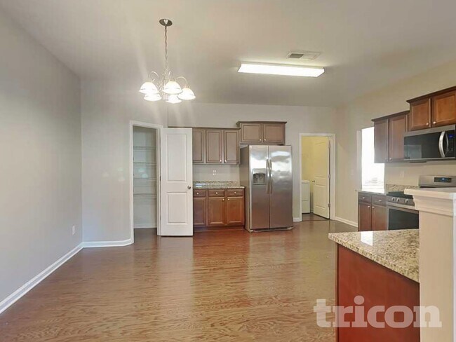 Building Photo - 3663 Shale Ln SE