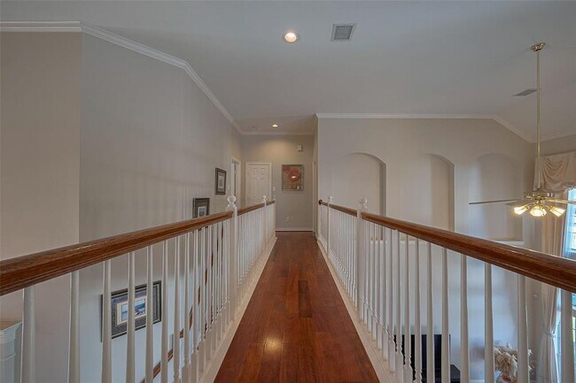 Building Photo - 4707 Gladesdale Park Ln