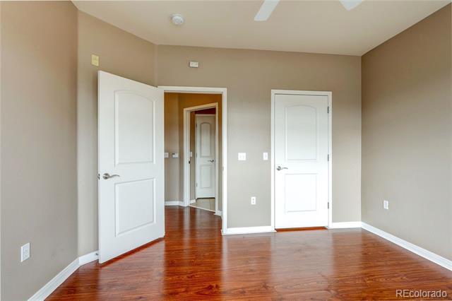 Building Photo - 10184 Park Meadows Dr