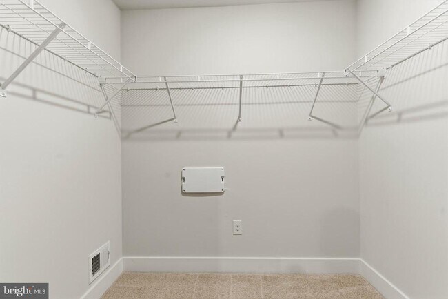 Building Photo - 5217 Manor Park Dr