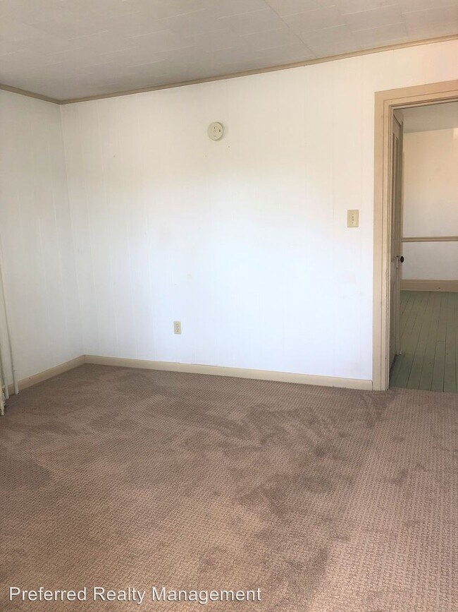 Building Photo - 11-13 Mill St