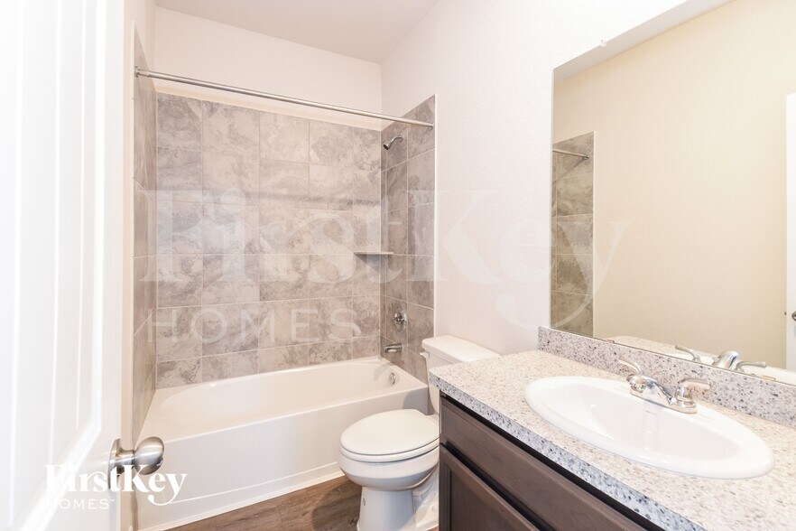 Building Photo - 6542 Blimp Base Blvd