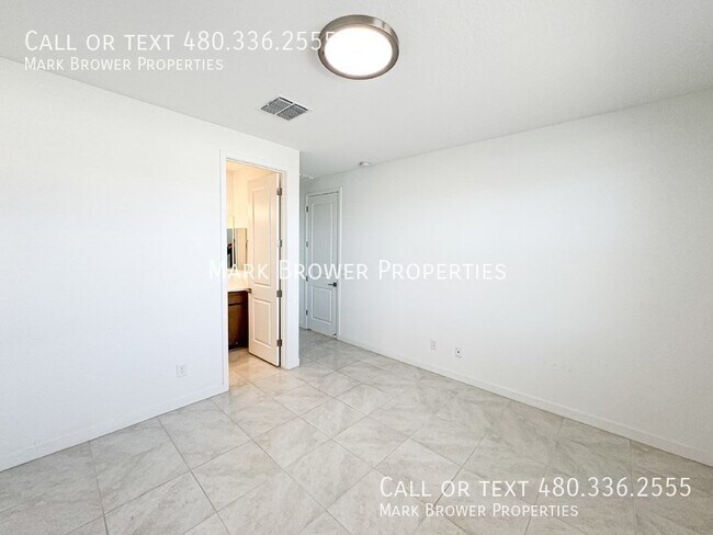 Building Photo - 72 S 157th Ln