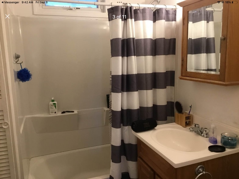 Building Photo - 1021 Downer Ave