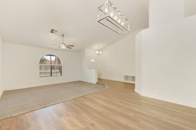 Building Photo - $60K in updates, Single level home in 85254!