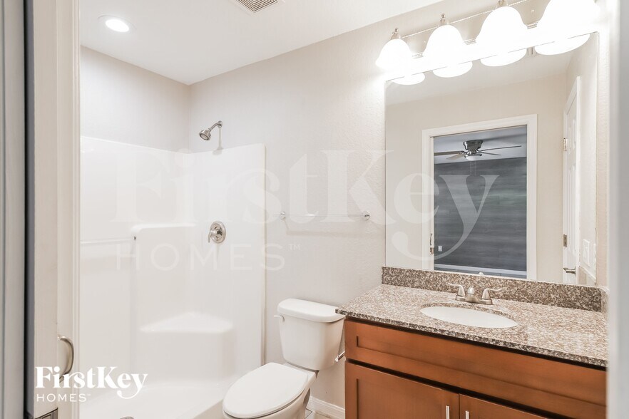 Building Photo - 5473 Wagon Wheel Dr