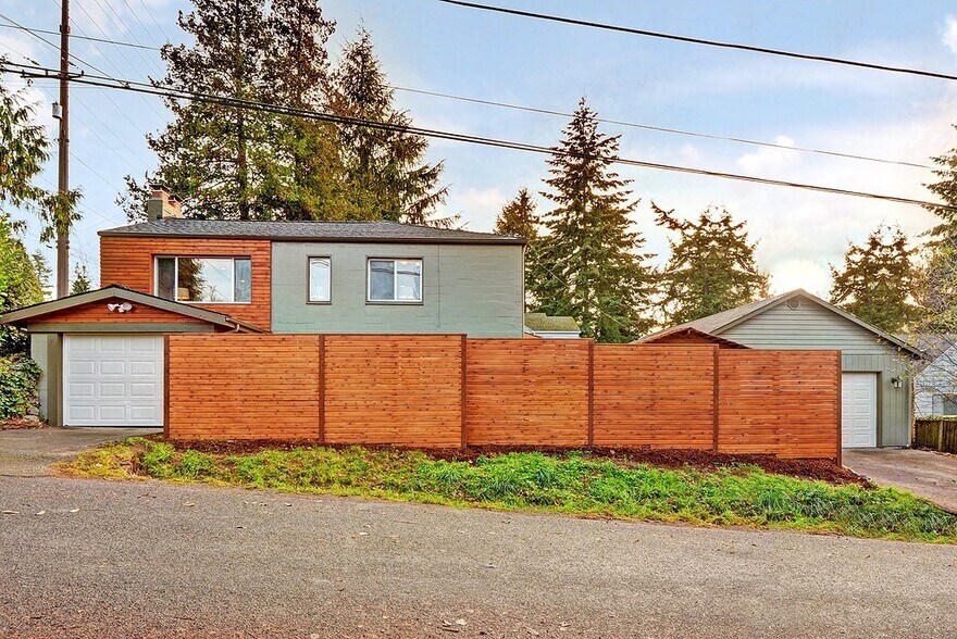 Building Photo - 9827 8th Ave NE