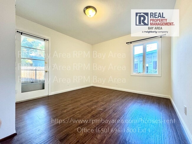 Building Photo - Bright 4-Bedroom, 2-Bath Single-Level Home with Bonus Room – Palo Alto