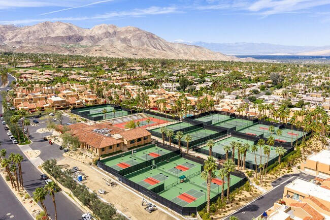 Building Photo - 48910 Noline Pl