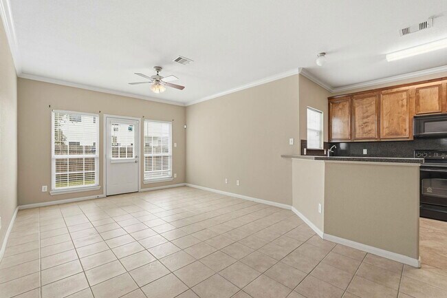 Building Photo - 4434 Mallow St